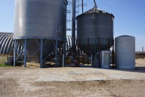 Holt County, NE feedlot for sale