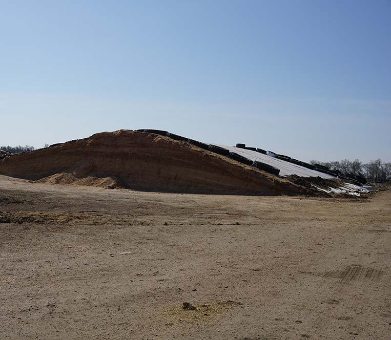 Holt County, NE feedlot for sale
